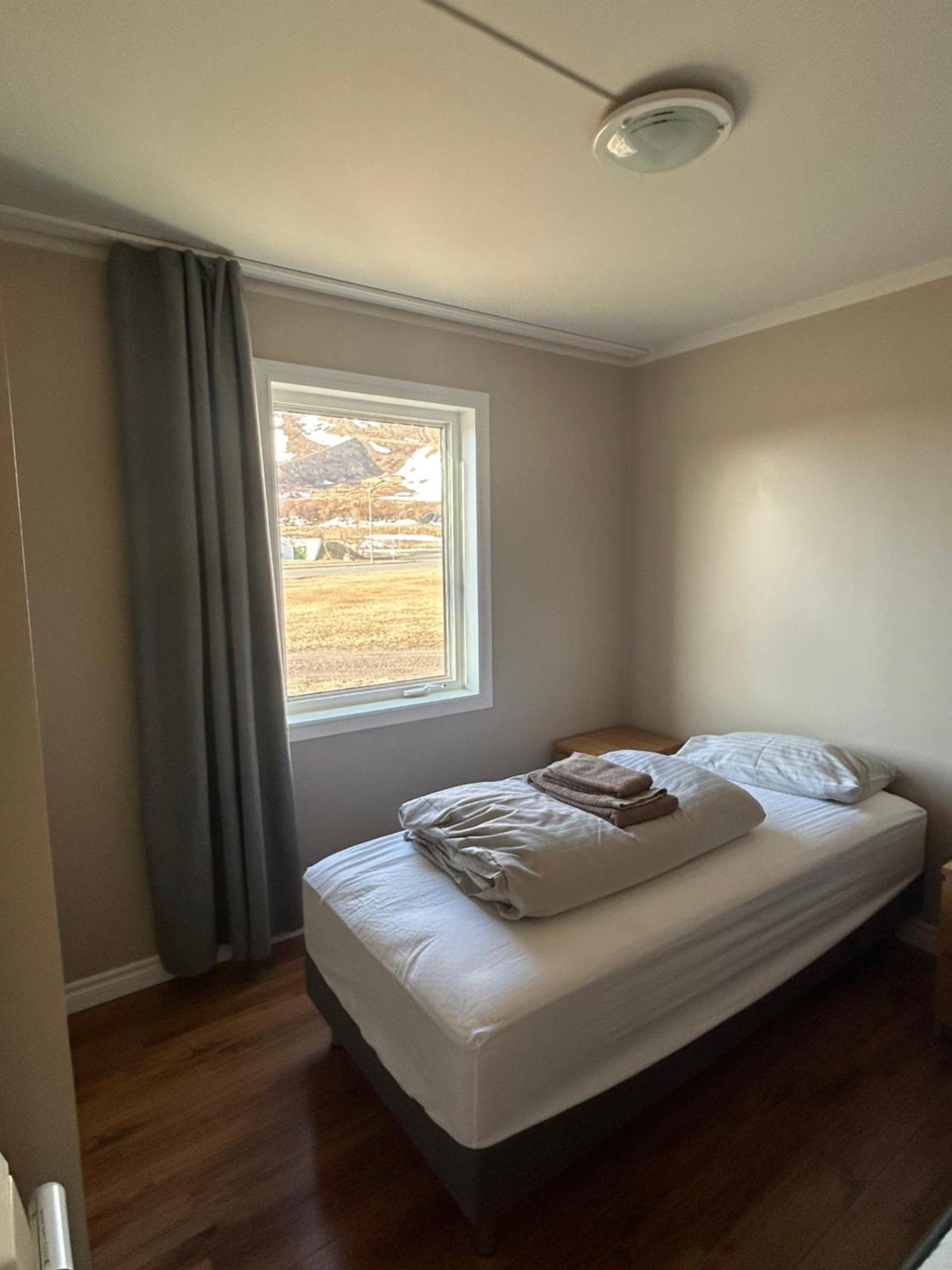 Fisk Club Cottages Flateyri - Sailor'S House Екстер'єр фото